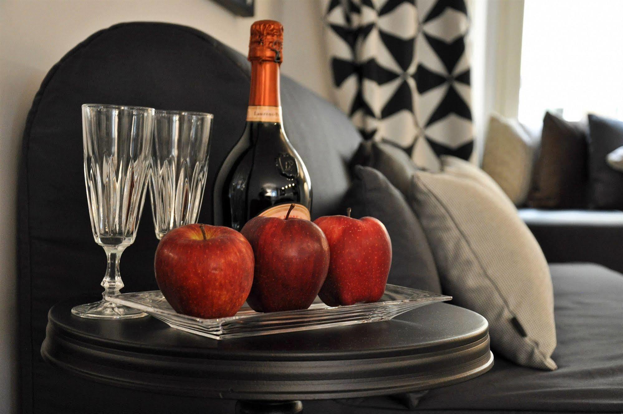 The Royals Experience Bed & Breakfast Napoli Dış mekan fotoğraf
