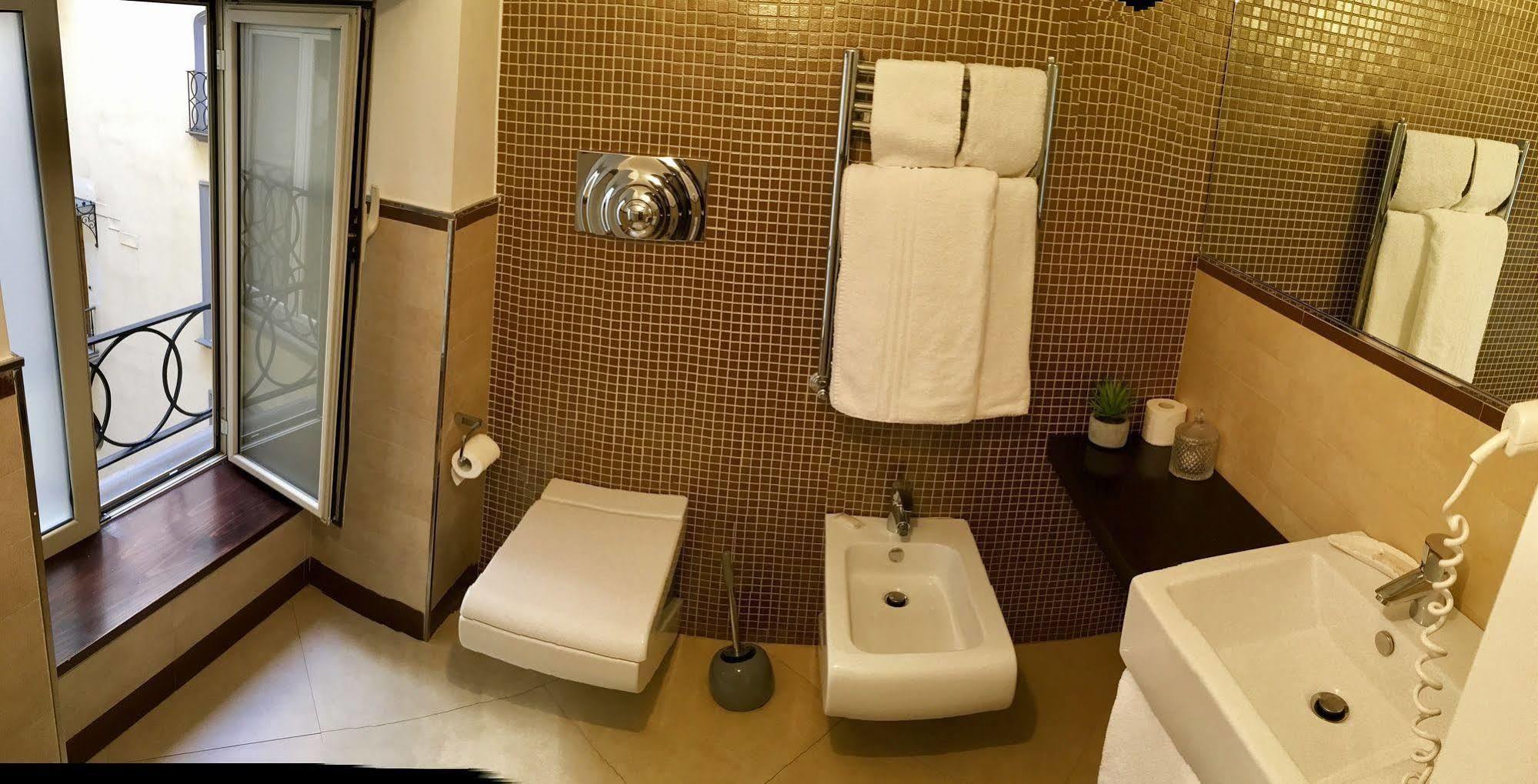 The Royals Experience Bed & Breakfast Napoli Dış mekan fotoğraf